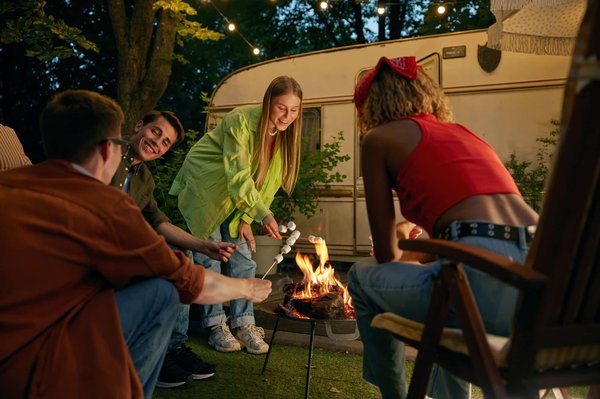 Y a-t-il des animations en soirée proposées dans ces campings ?